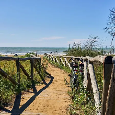 Beachfront Cozy Flat 1-bedroom With Balcony Bibione