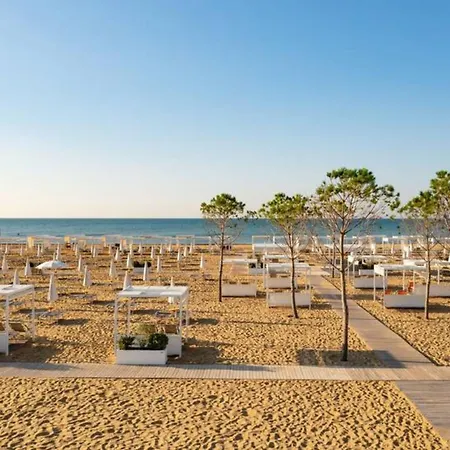 Lägenhet Beachfront Cozy Flat 1-bedroom With Balcony *