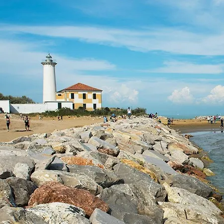 Beachfront Cozy Flat 1-bedroom With Balcony Apartman Bibione