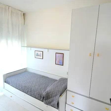 Beachfront Cozy Flat 1-bedroom With Balcony Lägenhet *