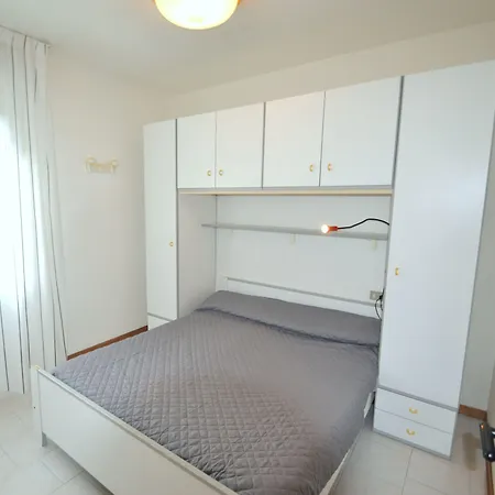 Beachfront Cozy Flat 1-bedroom With Balcony Apartamento