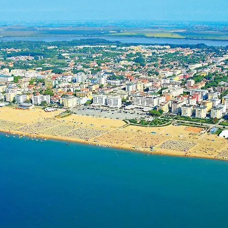 Beachfront Cozy Flat 1-bedroom With Balcony Apartamento
