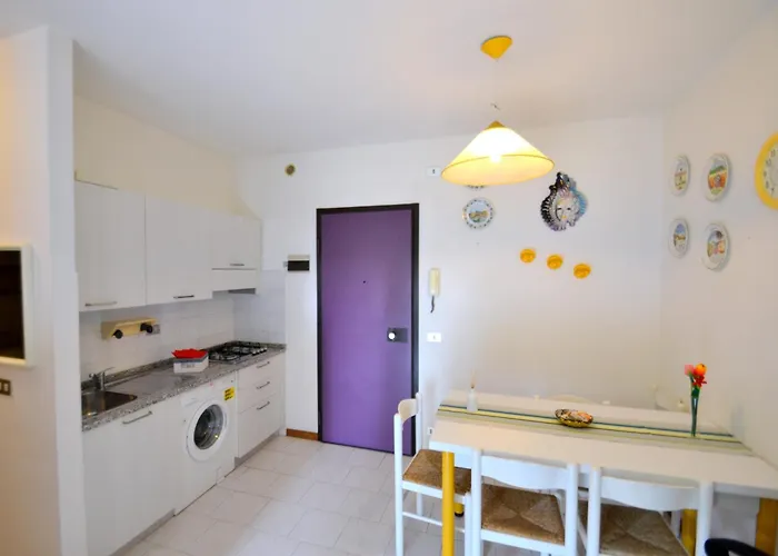 Beachfront Cozy Flat 1-bedroom With Balcony * Bibione