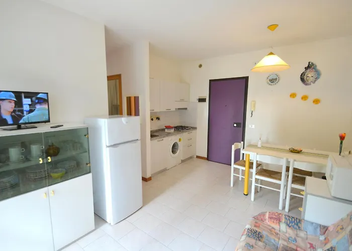 Beachfront Cozy Flat 1-bedroom With Balcony Bibione