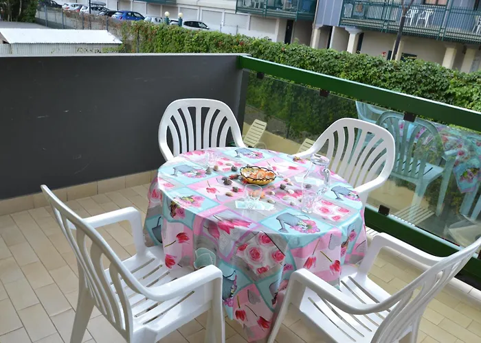 Beachfront Cozy Flat 1-bedroom With Balcony *